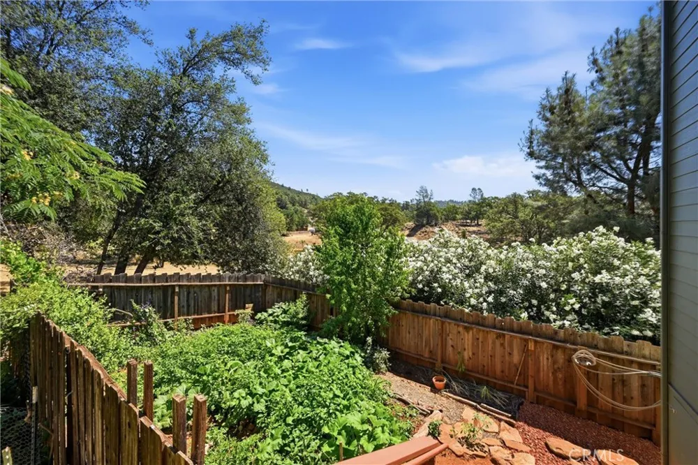 16542 Crescent Court Hidden Valley Lake, CA 95467