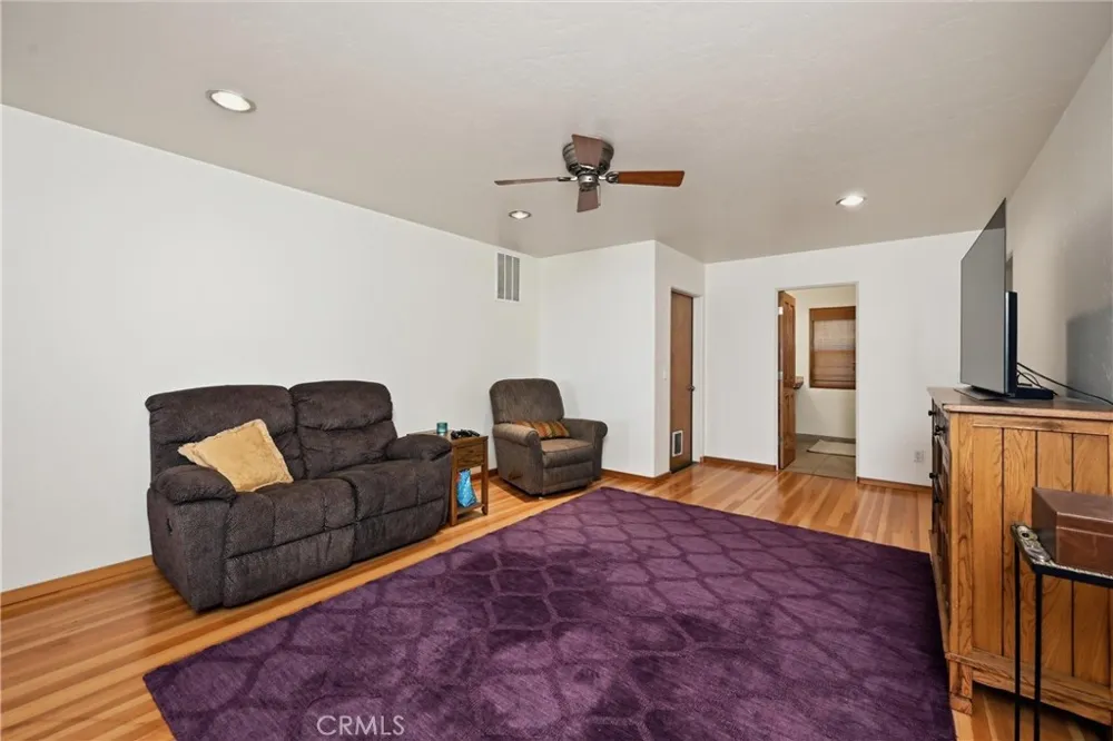 16542 Crescent Court Hidden Valley Lake, CA 95467