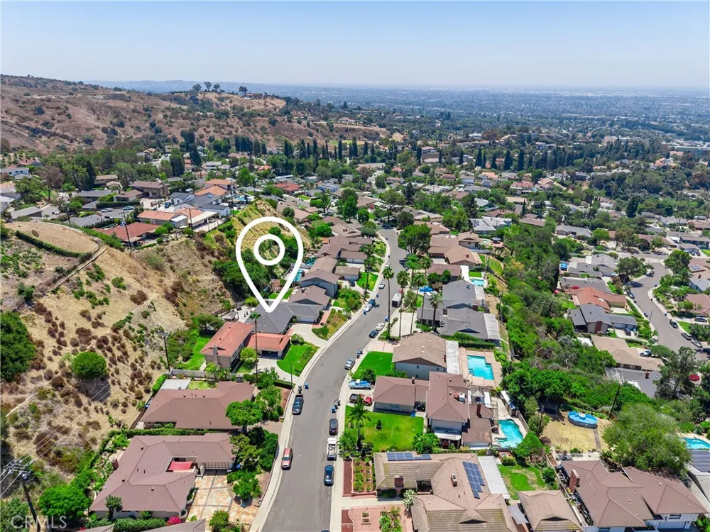 6224 Roundhill Drive Whittier, CA 90601