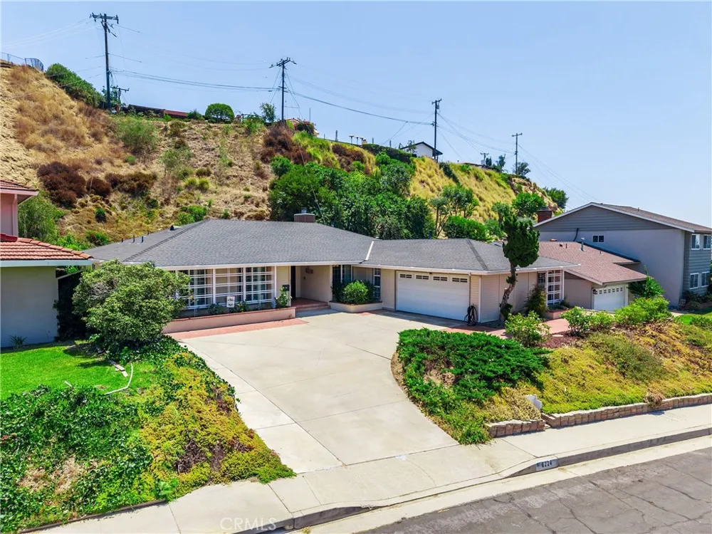 6224 Roundhill Drive Whittier, CA 90601
