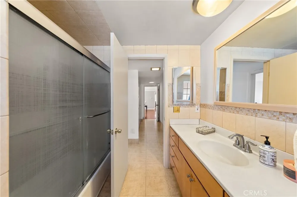 6224 Roundhill Drive Whittier, CA 90601