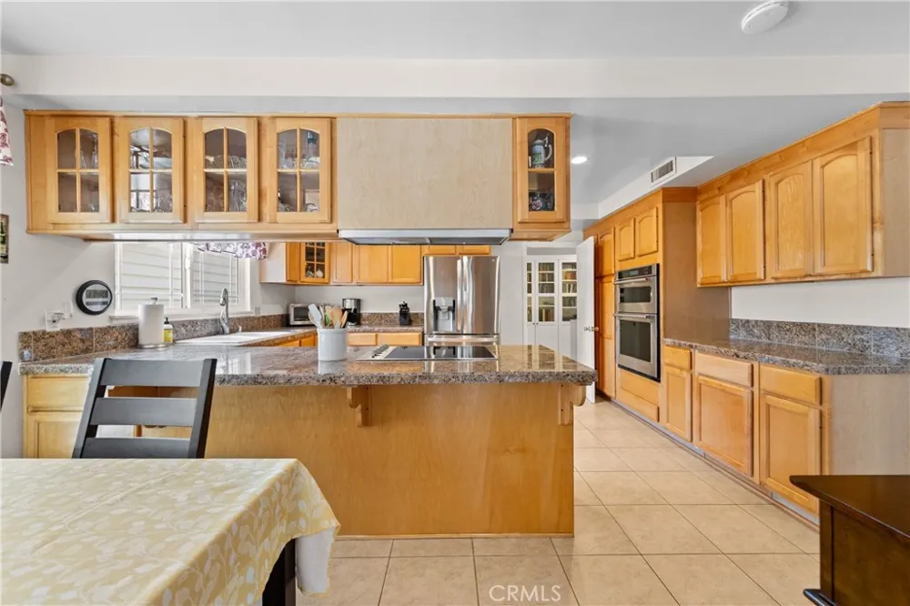 6224 Roundhill Drive Whittier, CA 90601