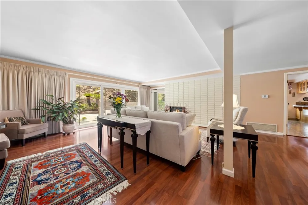 6224 Roundhill Drive Whittier, CA 90601
