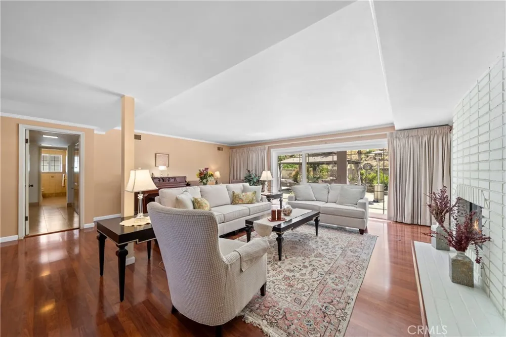6224 Roundhill Drive Whittier, CA 90601