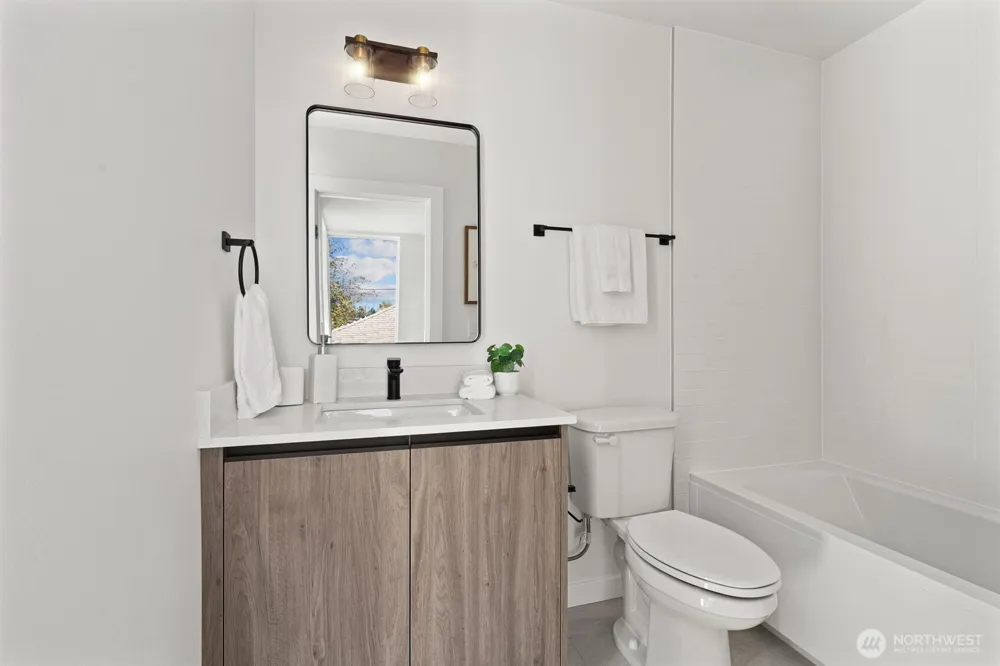 3116 Queen Anne Avenue Seattle, WA 98119