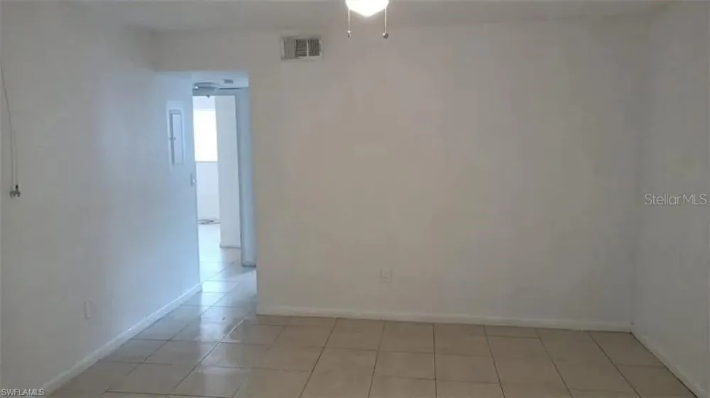 2524 CONGRESS STREET ##4 Fort Myers, FL 33901