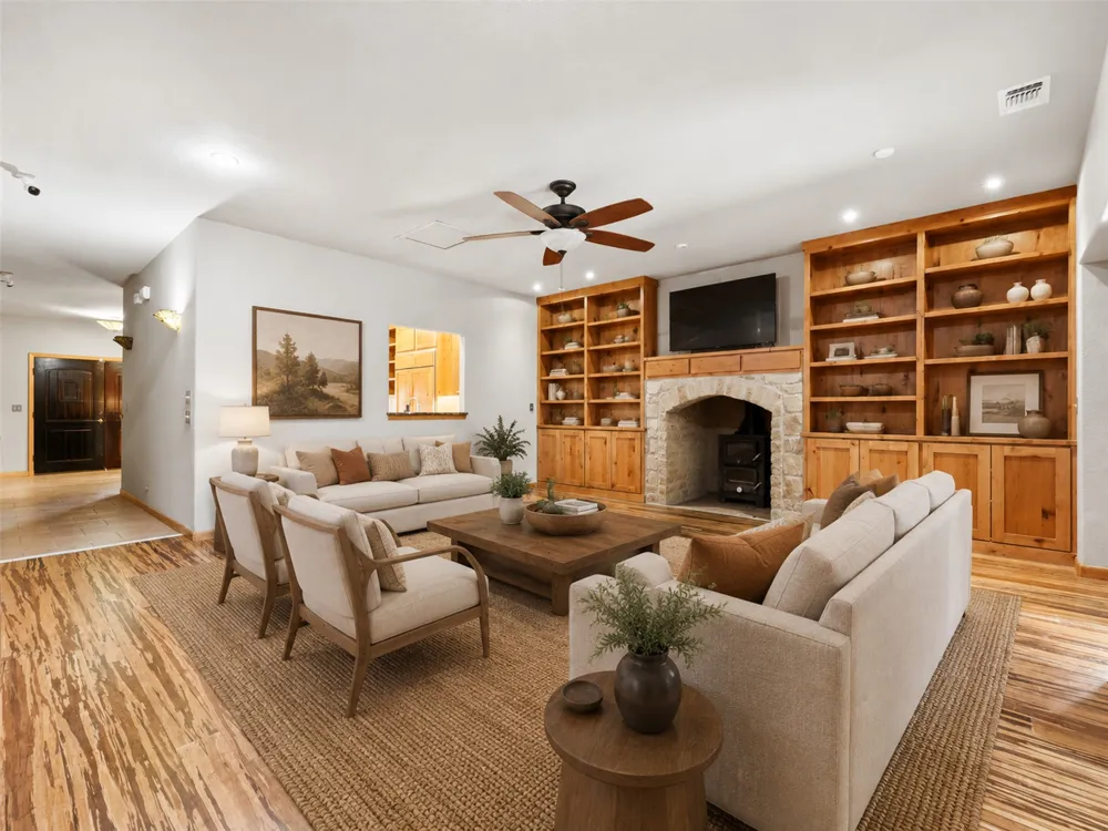 1252 Merlot New Braunfels, TX 78132