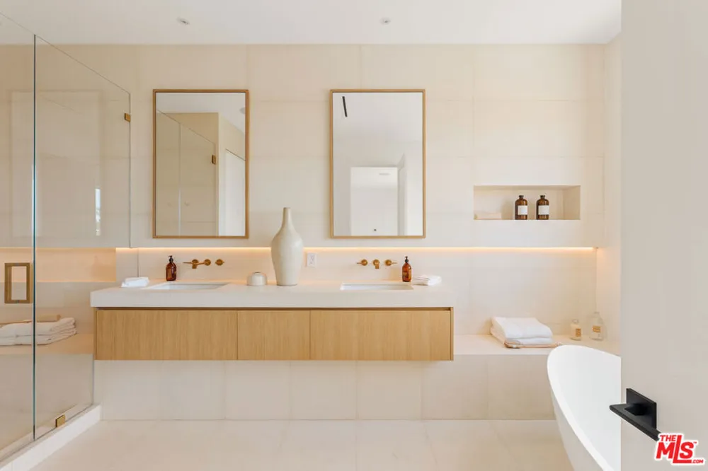 16150 Northfield Street Pacific Palisades, CA 90272