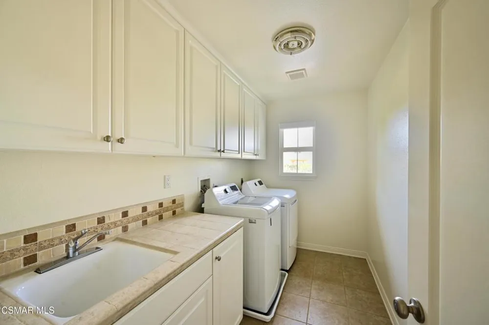 1514 Warm Springs Avenue Thousand Oaks, CA 91320