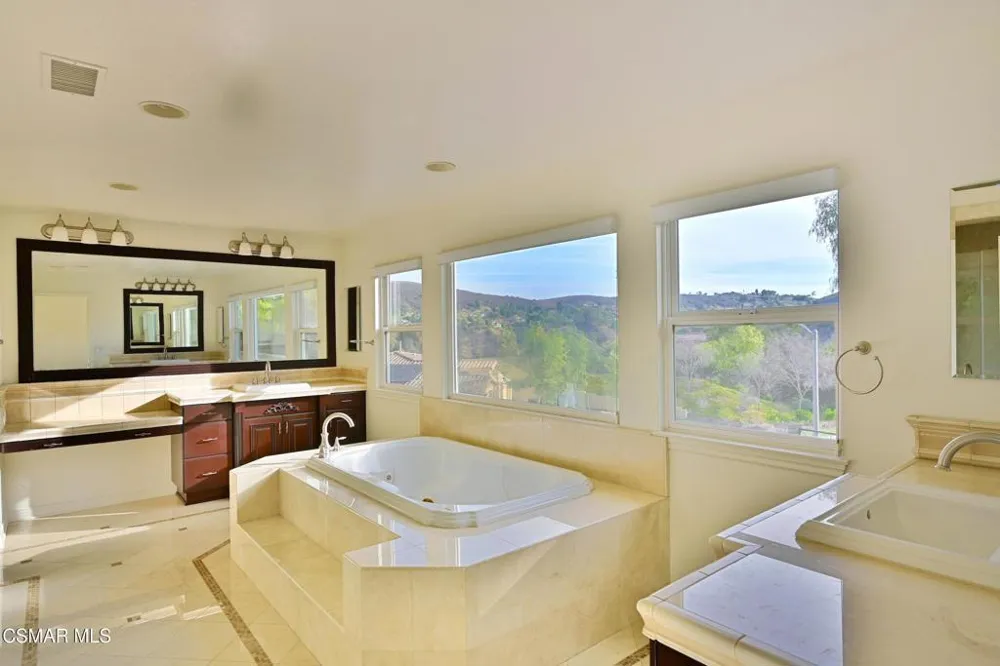1514 Warm Springs Avenue Thousand Oaks, CA 91320