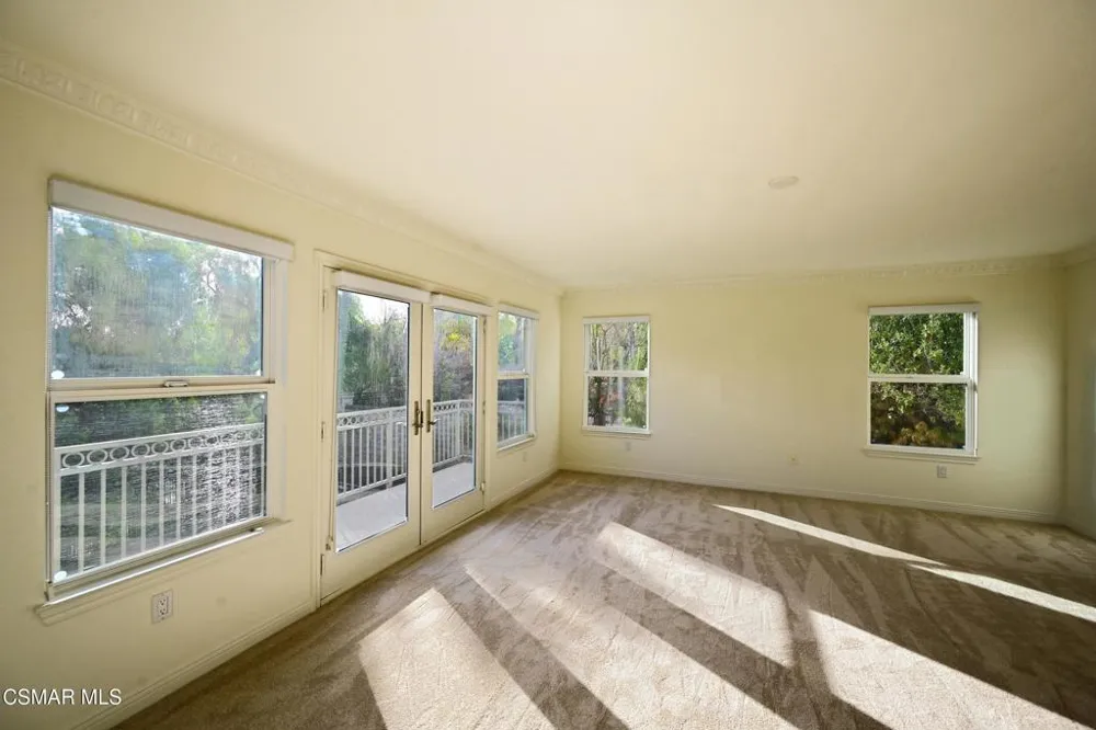 1514 Warm Springs Avenue Thousand Oaks, CA 91320