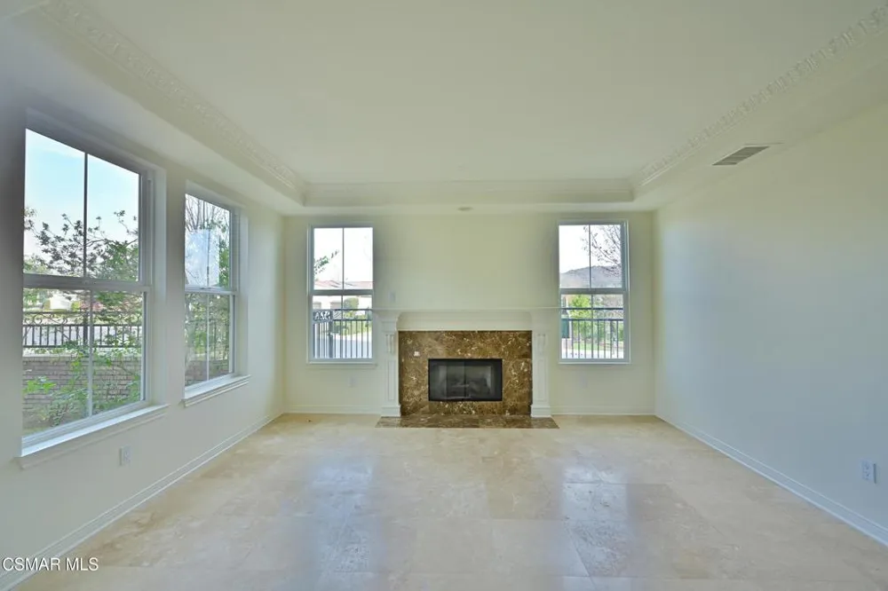 1514 Warm Springs Avenue Thousand Oaks, CA 91320