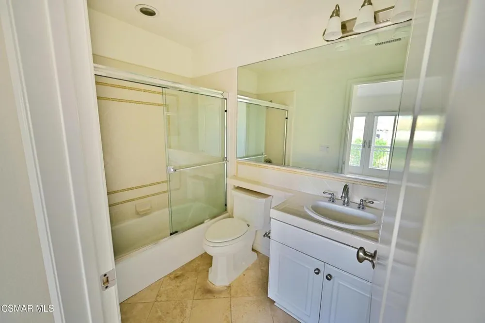 1514 Warm Springs Avenue Thousand Oaks, CA 91320