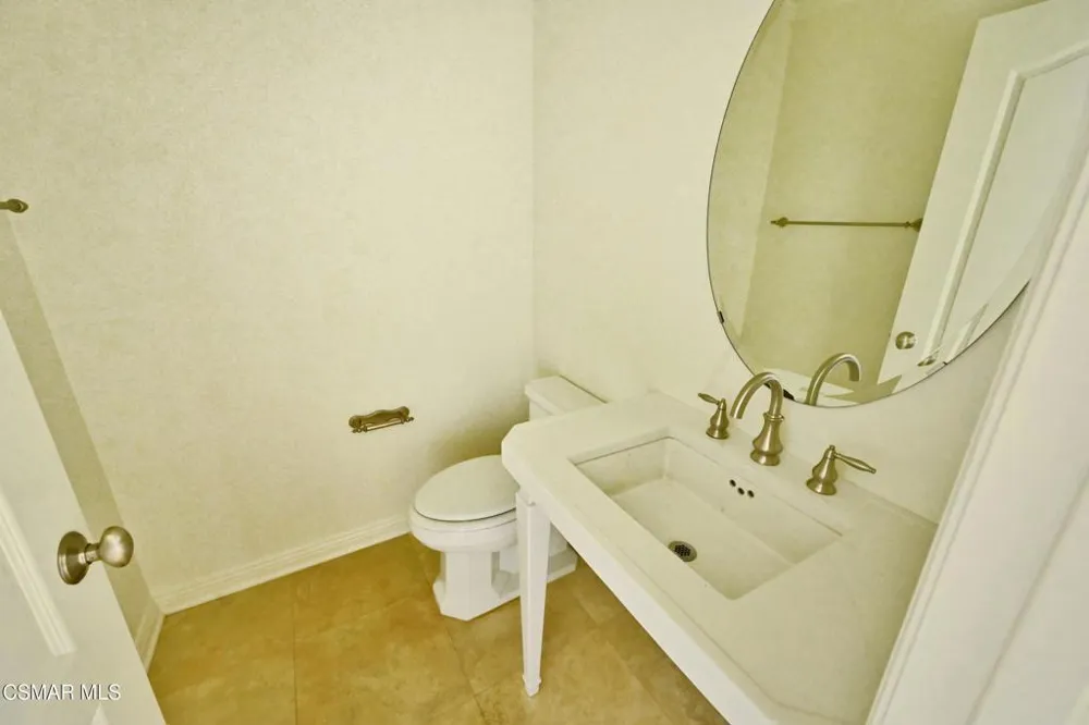 1514 Warm Springs Avenue Thousand Oaks, CA 91320