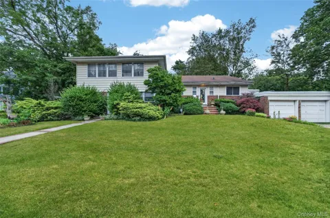 445 Nassau Boulevard