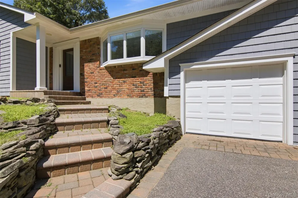 18 Millet Street Dix Hills, NY 11746