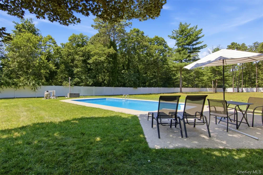 18 Millet Street Dix Hills, NY 11746