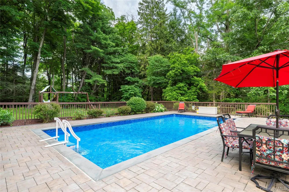 60 Traver Road Pleasant Valley, NY 12569