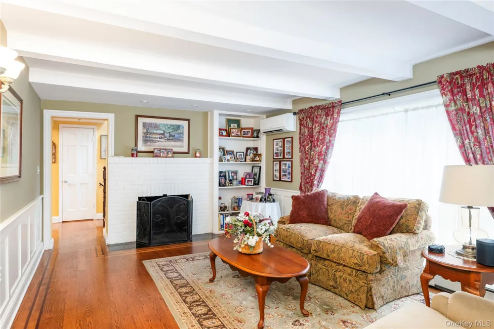 60 Traver Road Pleasant Valley, NY 12569