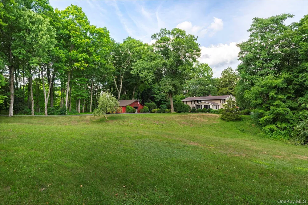 60 Traver Road Pleasant Valley, NY 12569