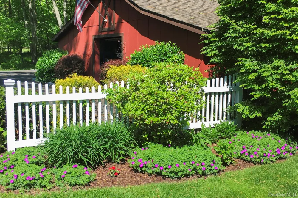 60 Traver Road Pleasant Valley, NY 12569