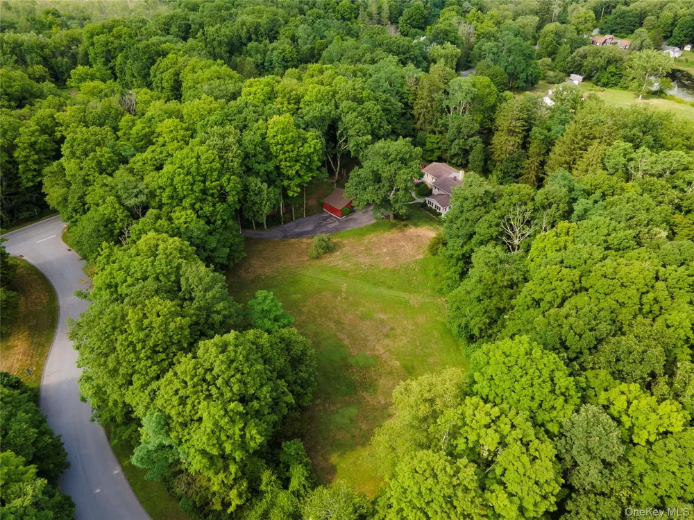 60 Traver Road Pleasant Valley, NY 12569