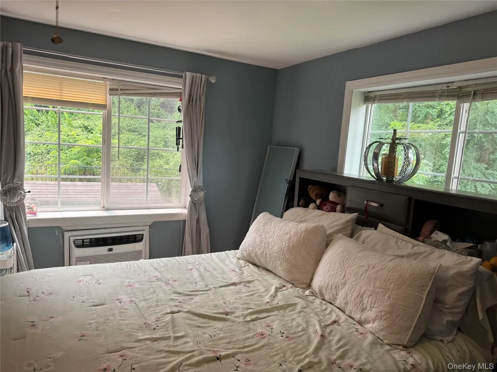 3705 Pratt Avenue #2C Bronx, NY 10466