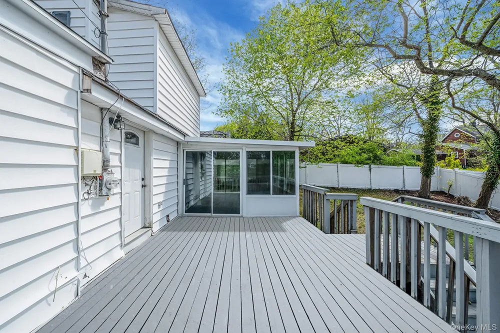 93 Maple Road Kings Park, NY 11754