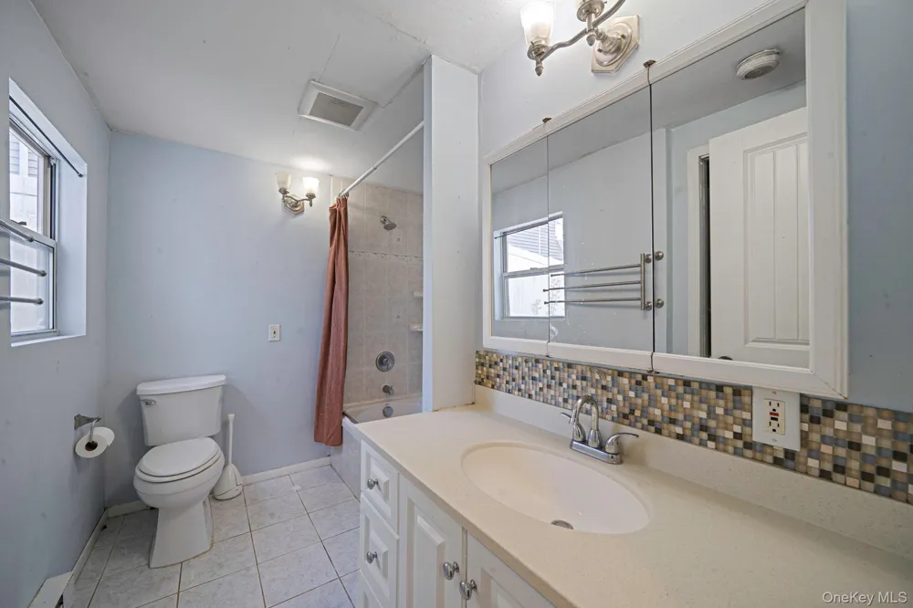 93 Maple Road Kings Park, NY 11754