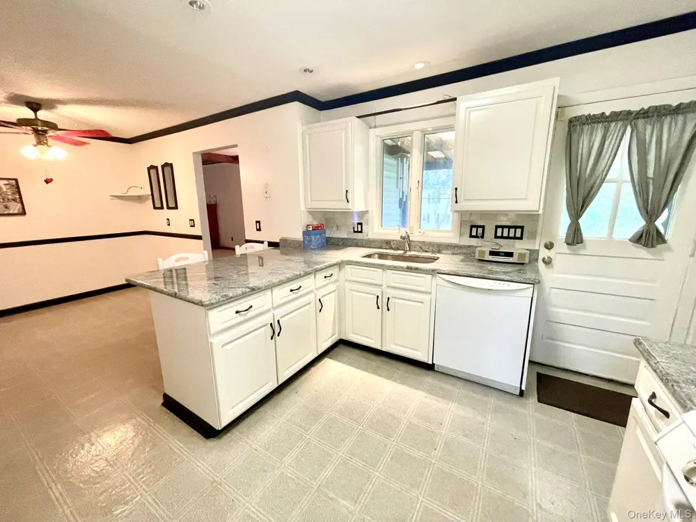 21 Harmony Road Spring Valley, NY 10977
