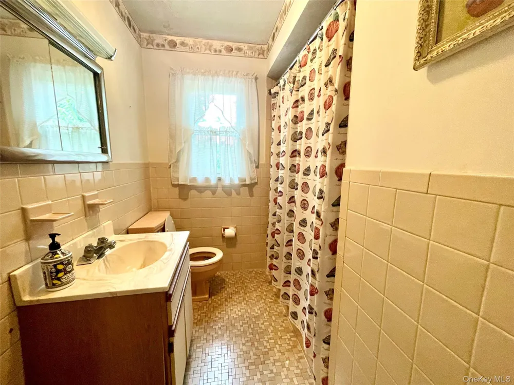 21 Harmony Road Spring Valley, NY 10977