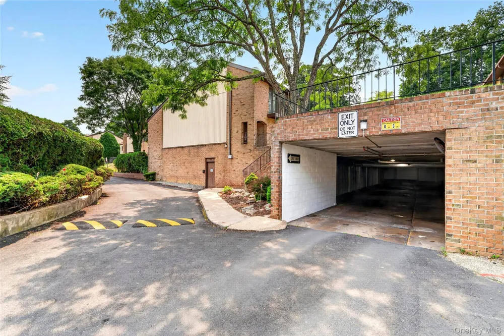 11 Jackson Avenue #81 Scarsdale, NY 10583