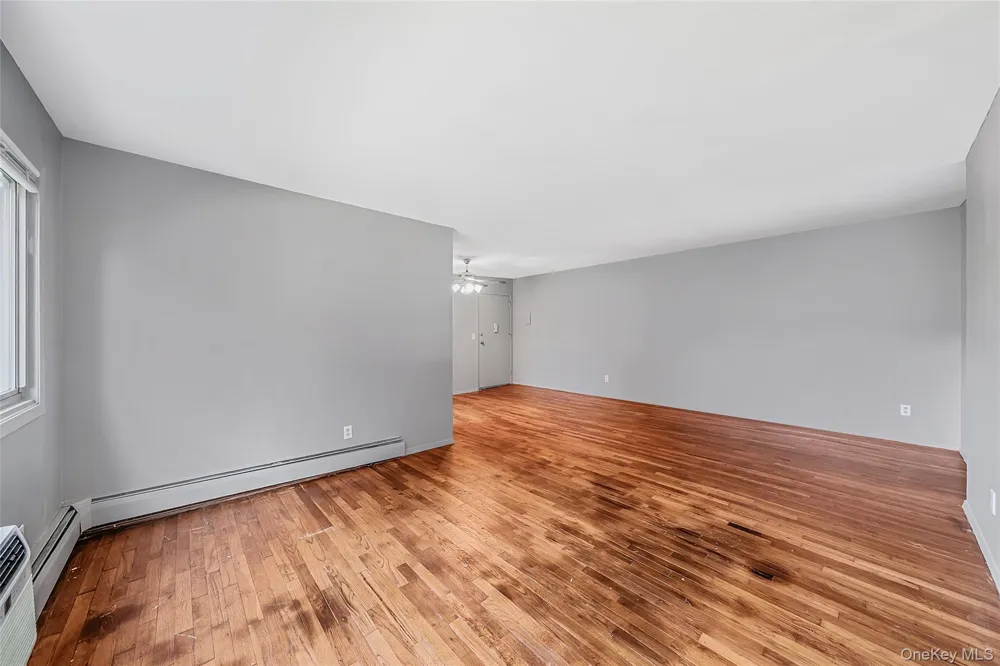 2397 union blvd #8a Islip, NY 11751