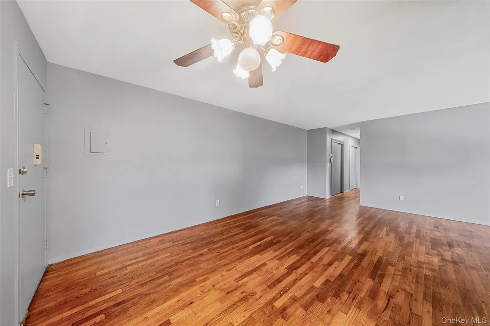2397 union blvd #8a Islip, NY 11751