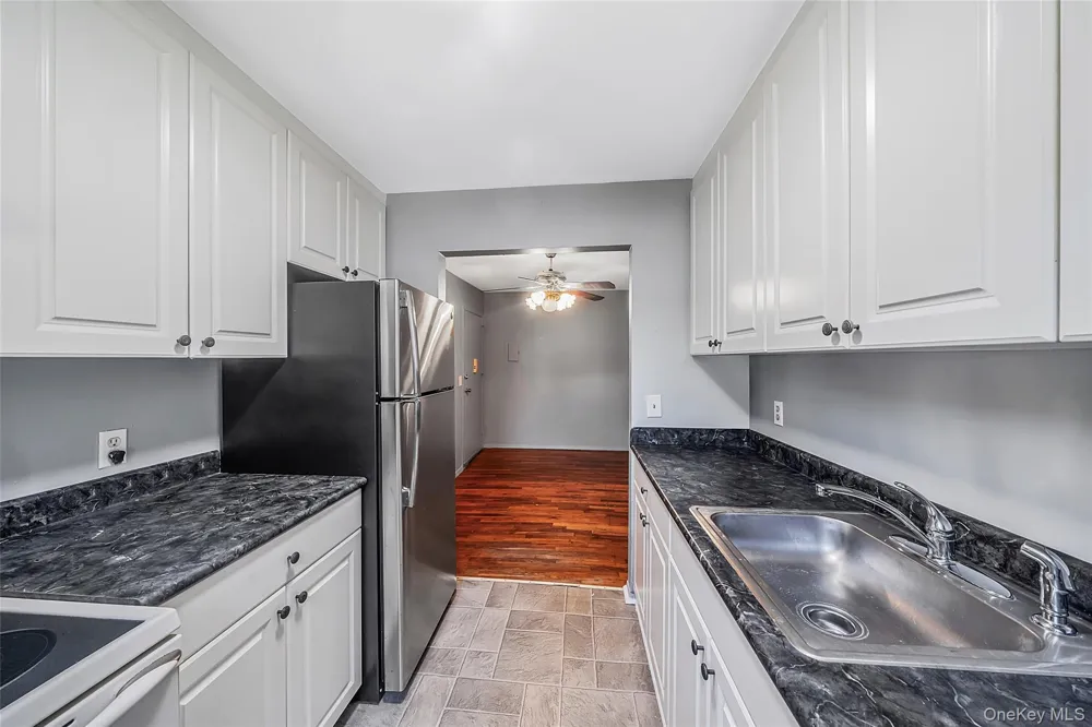 2397 union blvd #8a Islip, NY 11751