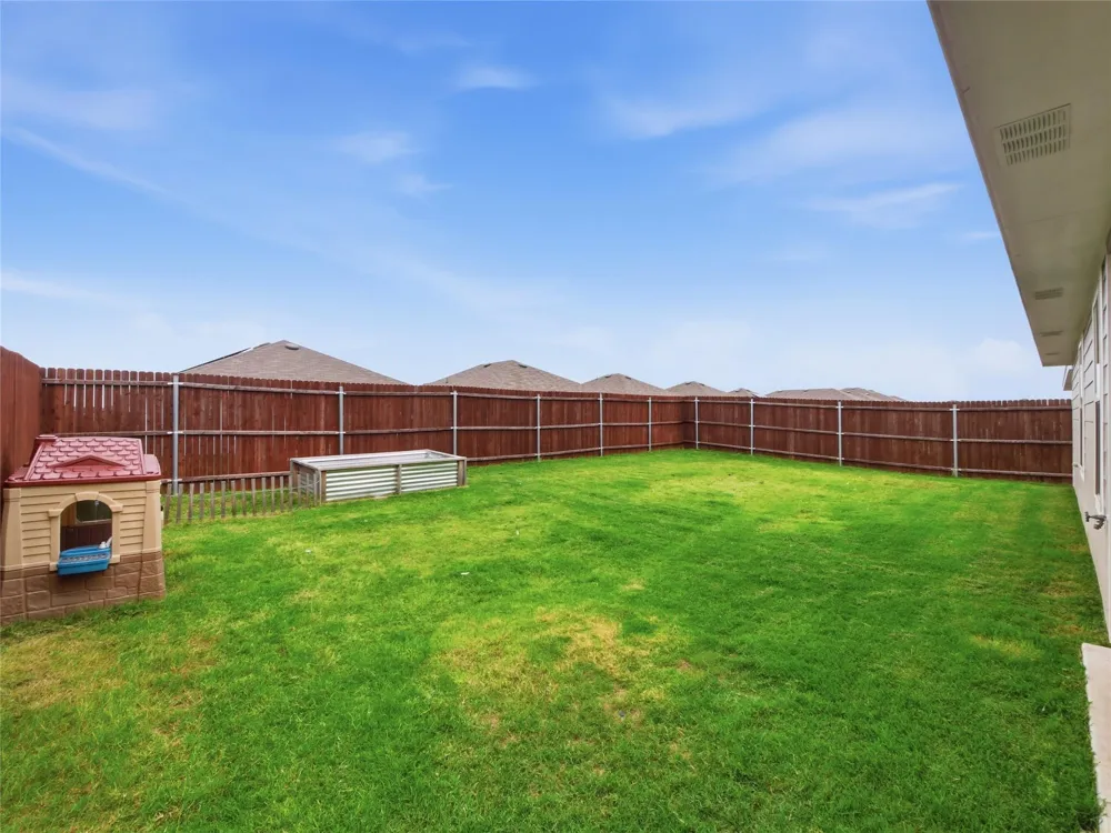 6444 Water Rapids Drive Princeton, TX 75407