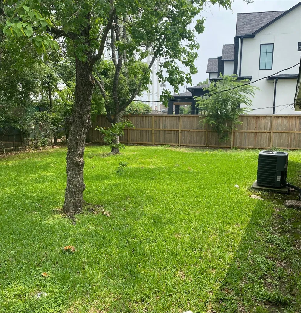 512 Wilmington Drive Bellaire, TX 77401