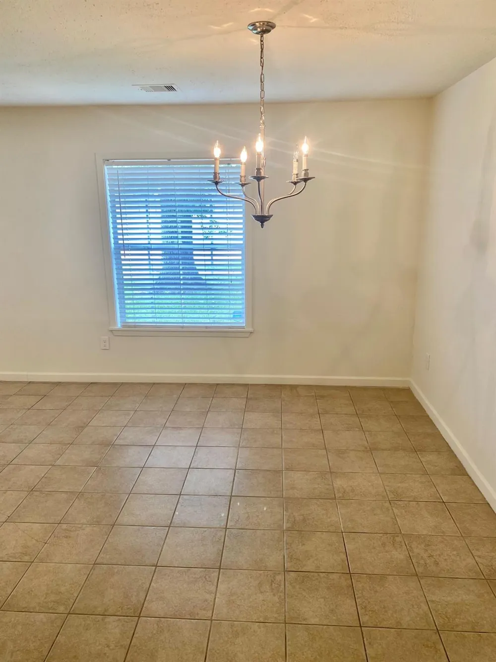 512 Wilmington Drive Bellaire, TX 77401