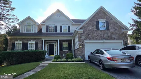 855 QUEENS PARK DRIVE