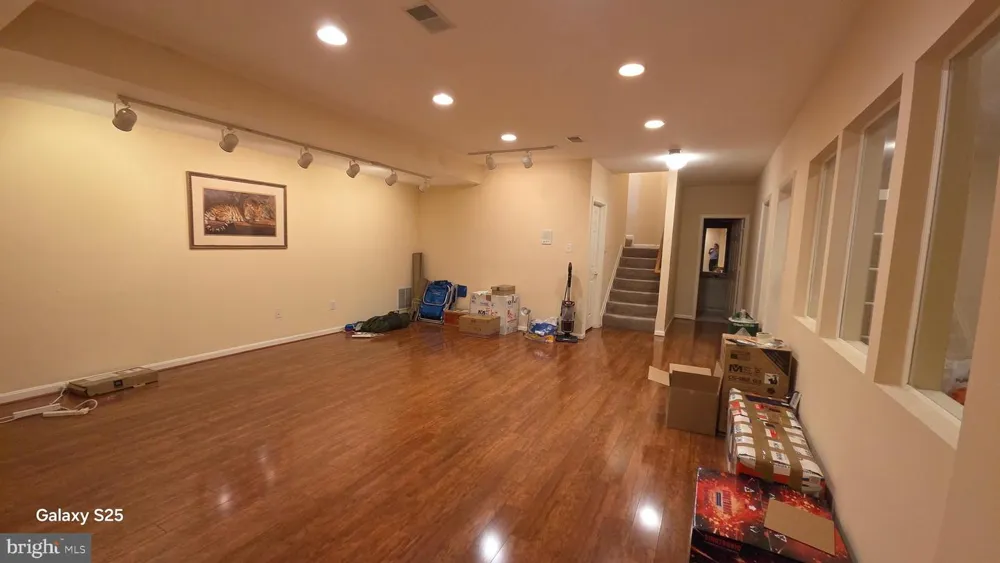 855 QUEENS PARK DRIVE Owings Mills, MD 21117