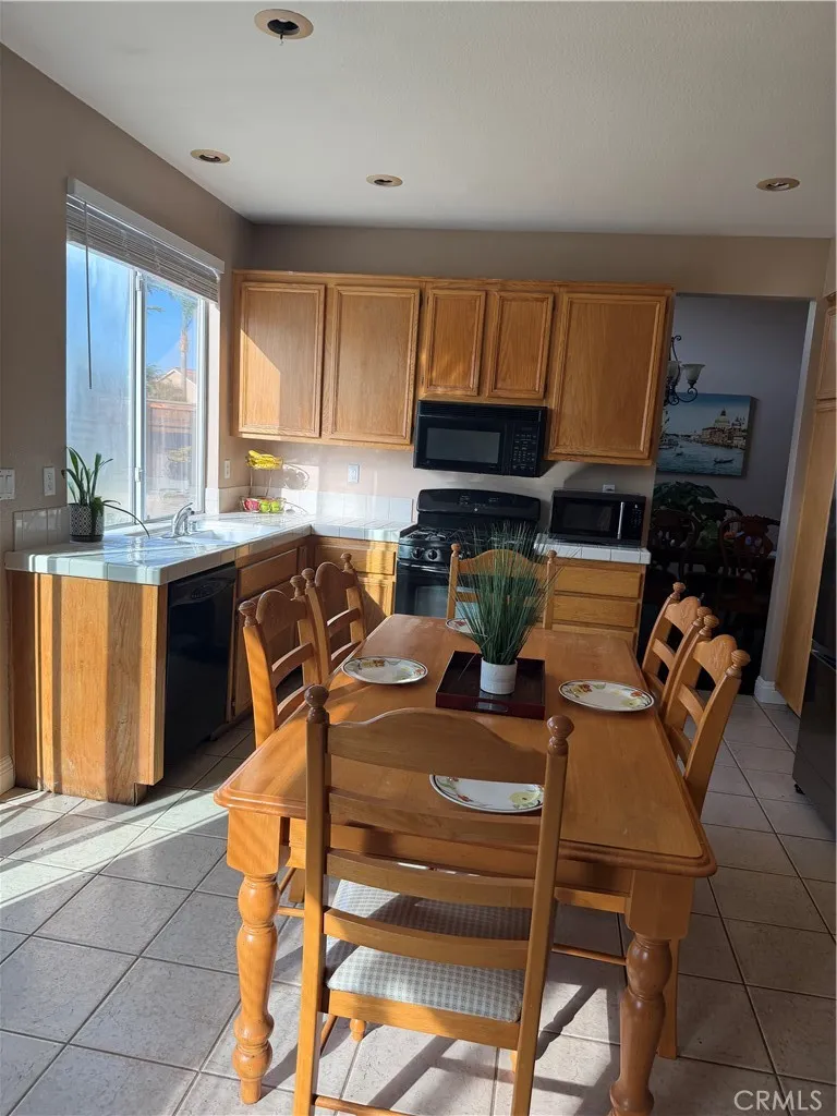 1353 Hermosa Corona, CA 92879