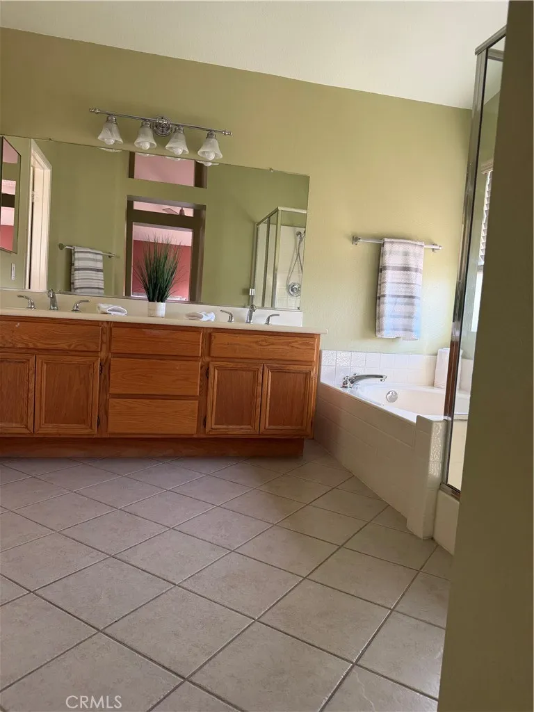 1353 Hermosa Corona, CA 92879
