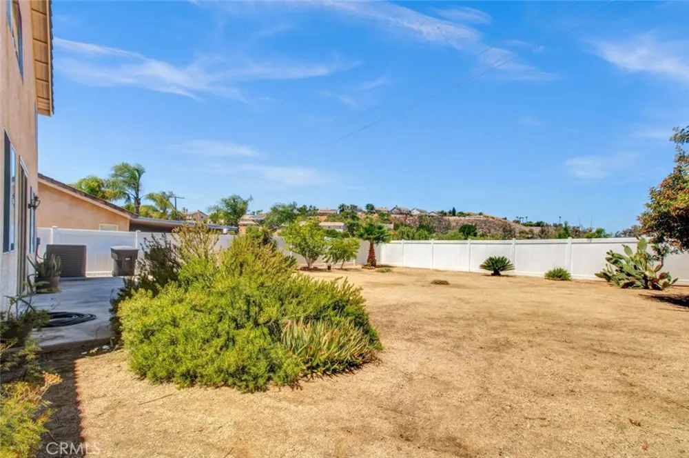 1353 Hermosa Corona, CA 92879