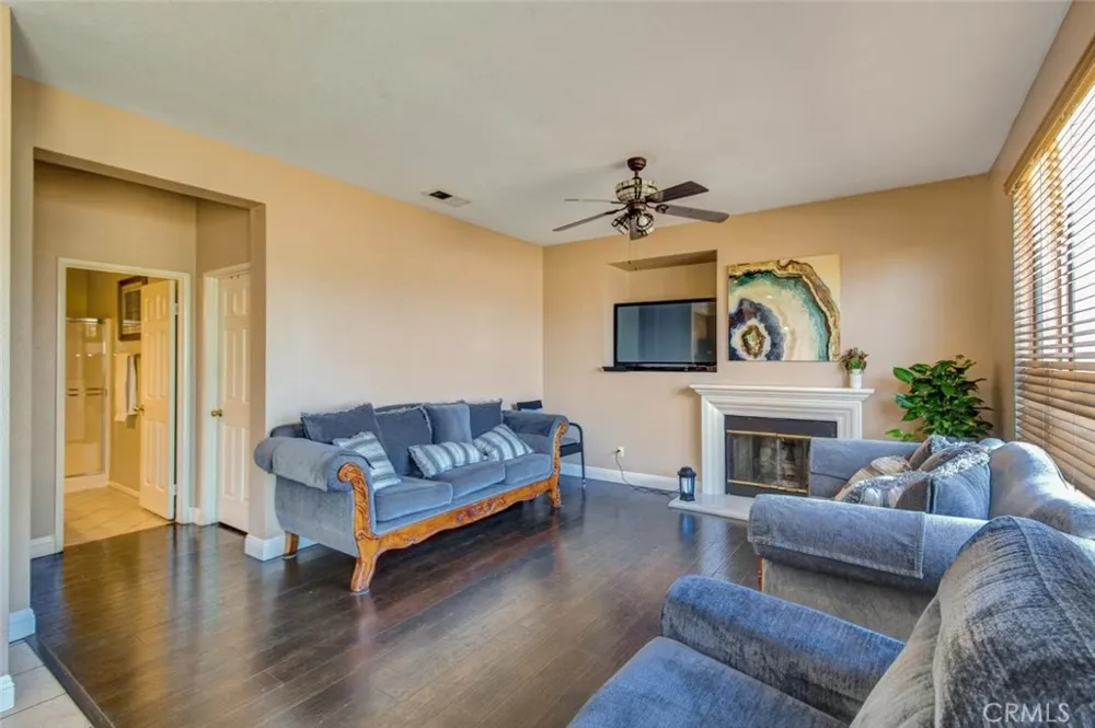 1353 Hermosa Corona, CA 92879