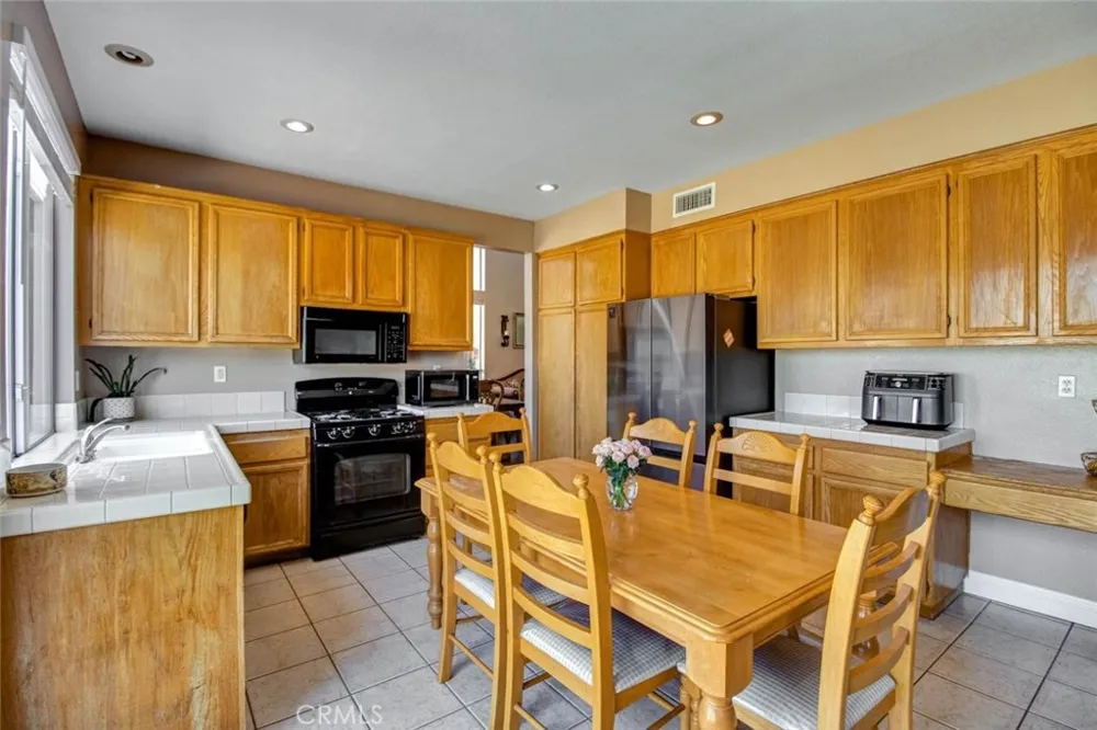 1353 Hermosa Corona, CA 92879