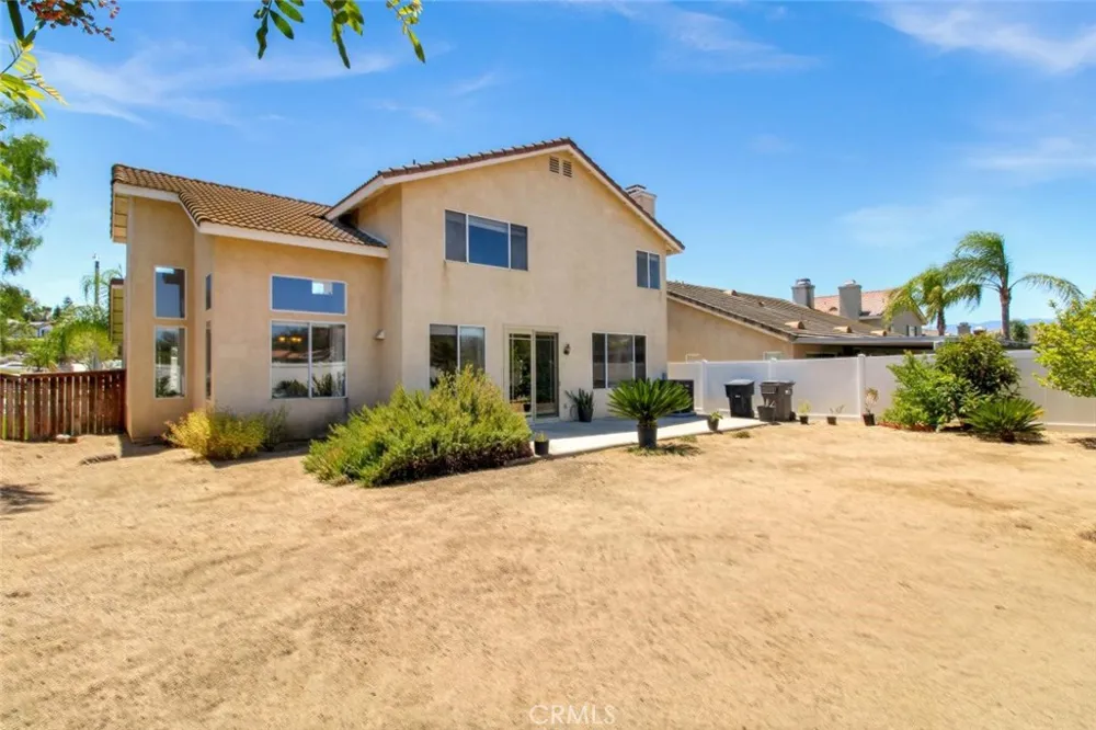 1353 Hermosa Corona, CA 92879