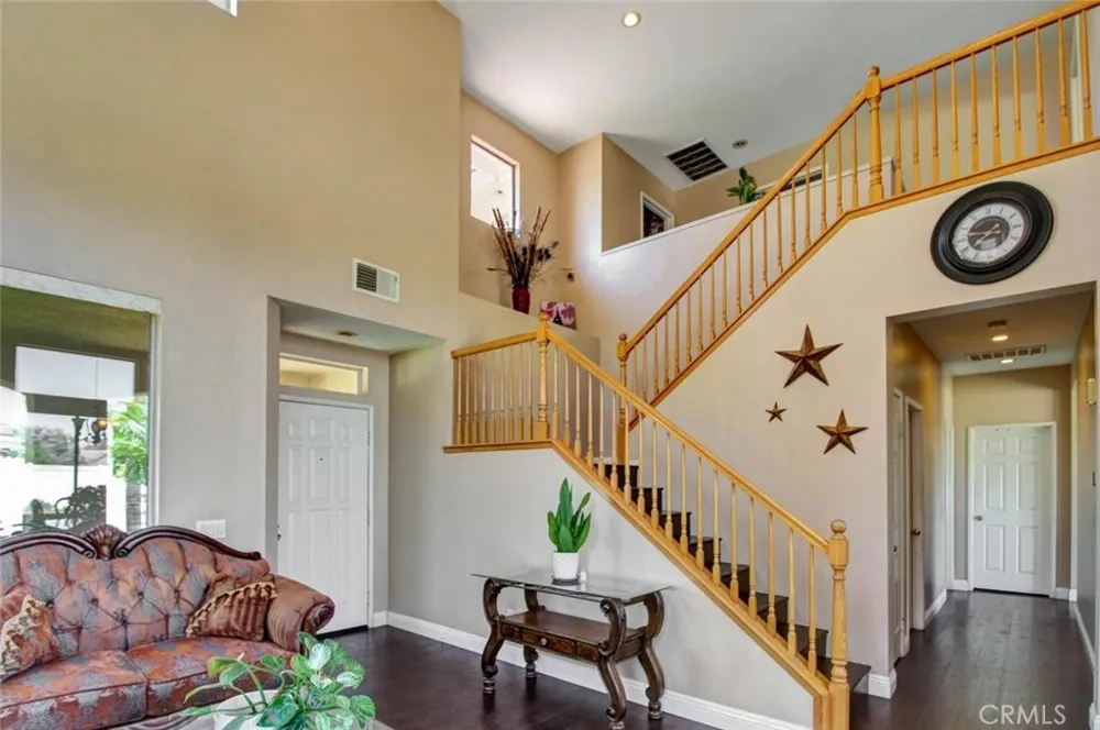 1353 Hermosa Corona, CA 92879