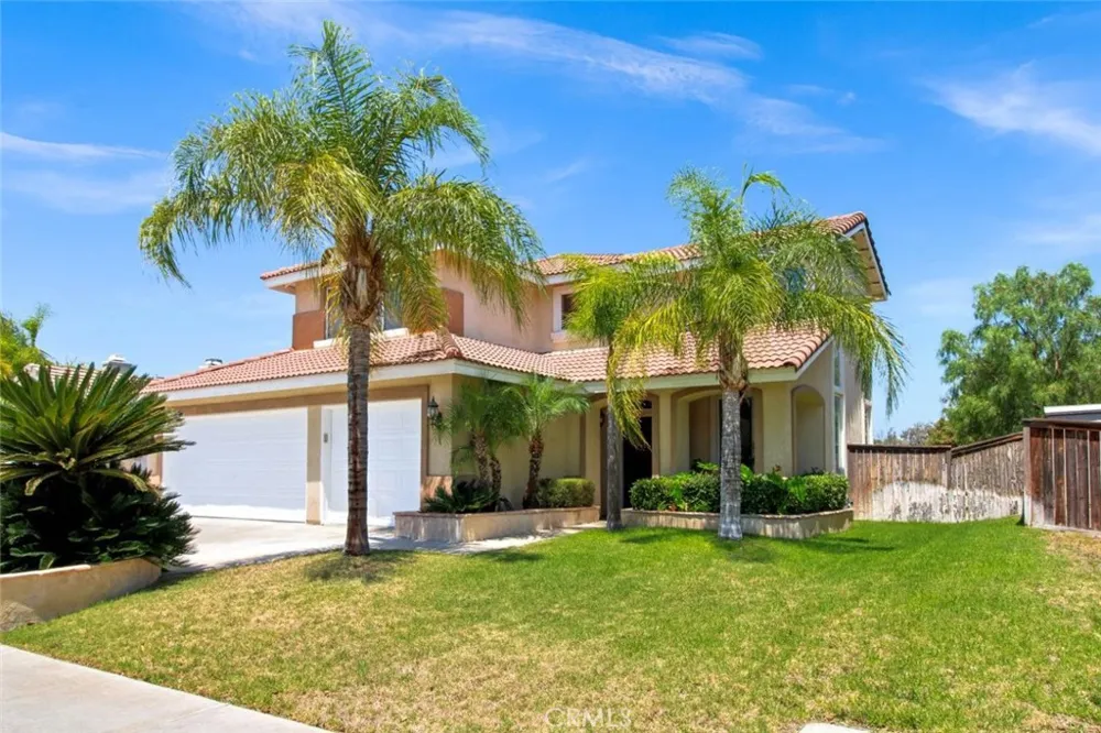1353 Hermosa Corona, CA 92879