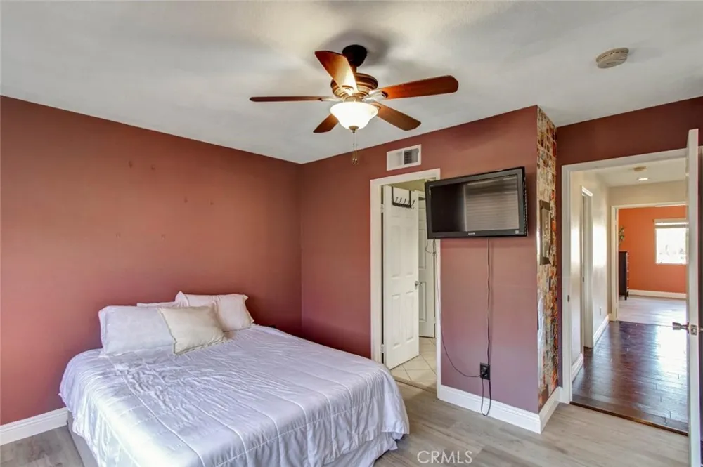 1353 Hermosa Corona, CA 92879