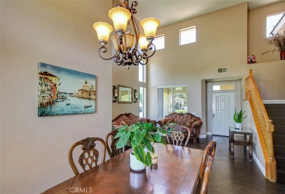 1353 Hermosa Corona, CA 92879